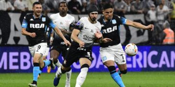 Análise: Corinthians Insiste na “Trocação”, Piora com Mudança Tática, mas Continua na Luta pela Sul-Americana