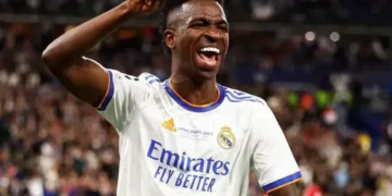 Vini Jr Brilha em Noite de Gala: “A Caminho da Bola de Ouro”, Dizem Jornais Internacionais
