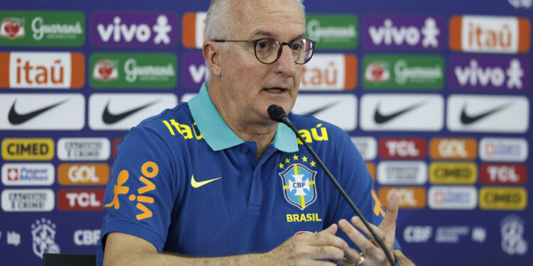 Brasil enfrenta Uruguai com formação que agrada Dorival em duelo decisivo pelas Eliminatórias