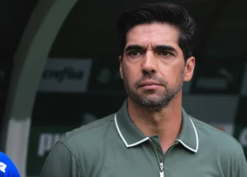 Abel reconhece superioridade do Botafogo e minimiza críticas da torcida