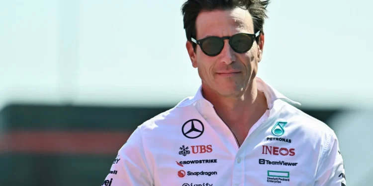 Toto Wolff comenta saída de Hamilton da Mercedes: “Perdi a chance de negociar com Leclerc e Norris”