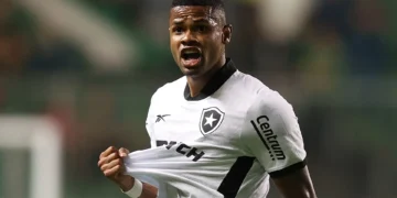 De Servente a Herói da Libertadores: Júnior Santos e Sua Jornada de Superação no Botafogo