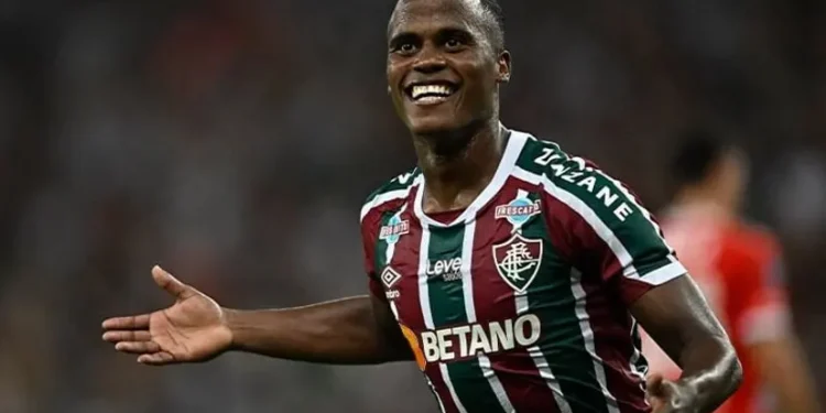 Palmeiras tentou contratar Arias, mas negociação é descartada pelo Fluminense