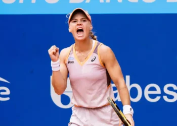 Pigossi busca reviravolta em Floripa após queda no ranking