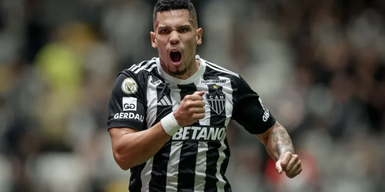 Palmeiras acerta contratação de Paulinho, destaque do Atlético-MG, para 2025