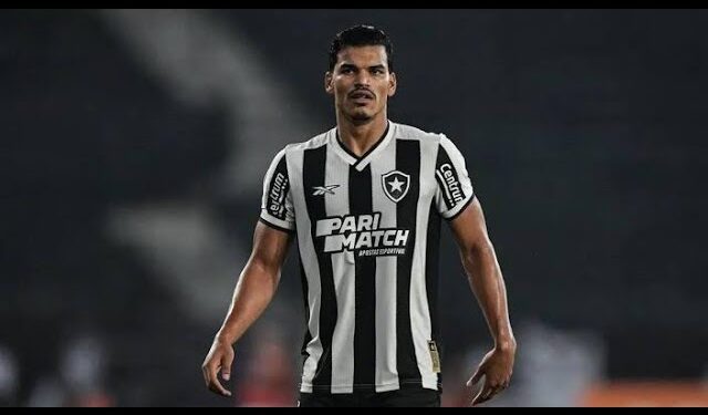 Santos faz proposta por Danilo Barbosa e mira reforço para pré-temporada de 2025