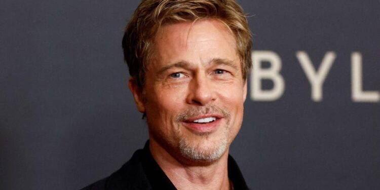 Brad Pitt alerta sobre golpes envolvendo sua imagem: “É horrível explorarem a conexão entre fãs e celebridades”