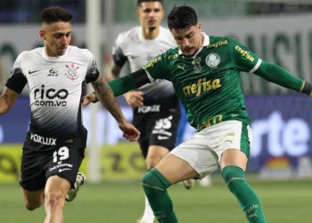 Palmeiras mantém vantagem sobre o Corinthians após empate no Paulista