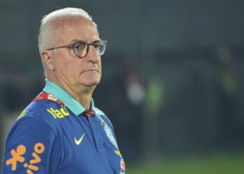 Dorival Júnior ainda tem dúvidas na Seleção: “Contávamos com Neymar”