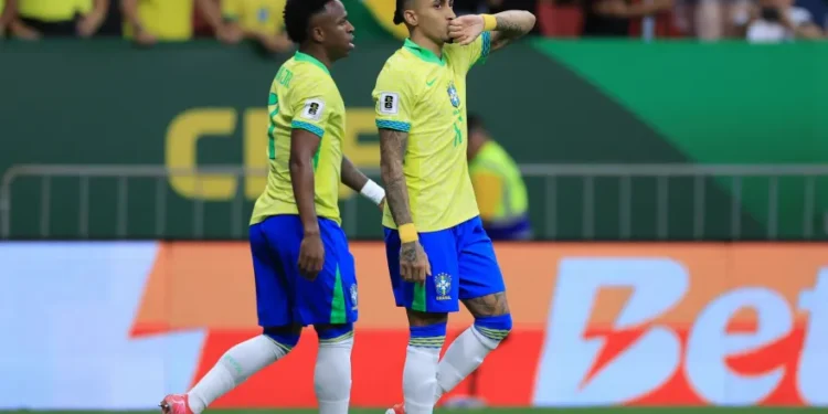 Brasil enfrenta Argentina em duelo decisivo pelas Eliminatórias