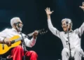 Em noite histórica no Rio, Gilberto Gil e Caetano Veloso emocionam em dueto na turnê “Tempo Rei”