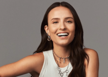 Justiça anula contrato de exclusividade assinado pelos pais de Larissa Manoela