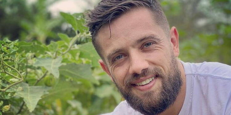 Rafael Cardoso desabafa sobre filhos após polêmica com ex: “Saudade que aperta o peito”