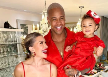 Lore Improta se emociona com declaração da filha de 3 anos em homenagem do Dia das Mães