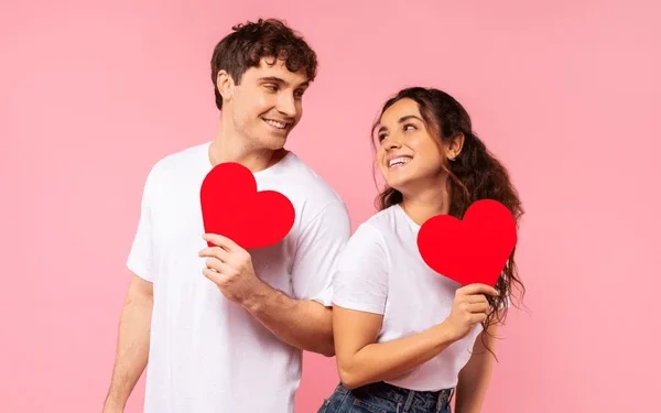 💘 12 Filmes Românticos Imperdíveis para Curtir no Dia dos Namorados — no Cinema ou no Sofá