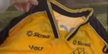 Torcedor do Criciúma congela camisa em meio a frio extremo em SC; temperatura chegou a -1°C