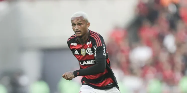 Roma faz proposta de R$160 milhões por Wesley, do Flamengo