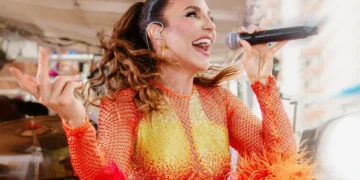 Ivete Sangalo canta no Maracanã antes de Brasil x Chile e aquece para estreia no The Town