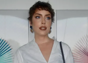 Fabiana Justus esclarece: transplante de medula foi feito pelo SUS