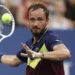 Medvedev encerra parceria de oito anos com técnico após queda precoce no US Open