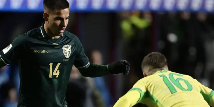 Raphinha critica altitude e arbitragem após derrota do Brasil para a Bolívia