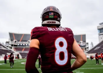 Davi Belfort diz que futebol americano universitário rivaliza com a NFL: “É quase maior”