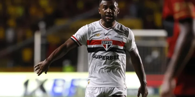 São Paulo define destinos diferentes para Luan e Patryck, da base tricolor