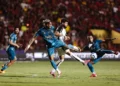 Corinthians protesta contra tratamento à torcida na Ilha do Retiro e cobra explicações