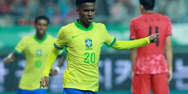 Estêvão comemora fase e destaca evolução da Seleção após goleada sobre a Coreia do Sul