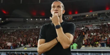 Flamengo esclarece situação de Filipe Luís e confirma avanço em renovação antes da final da Libertadores
