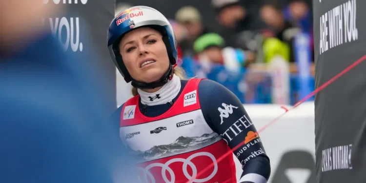 Lenda do esqui alpino, Lindsey Vonn sofre queda às vésperas dos Jogos de Inverno