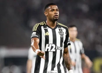 Monitorado pelo Corinthians, Júnior Santos se manifesta sobre futuro no Atlético