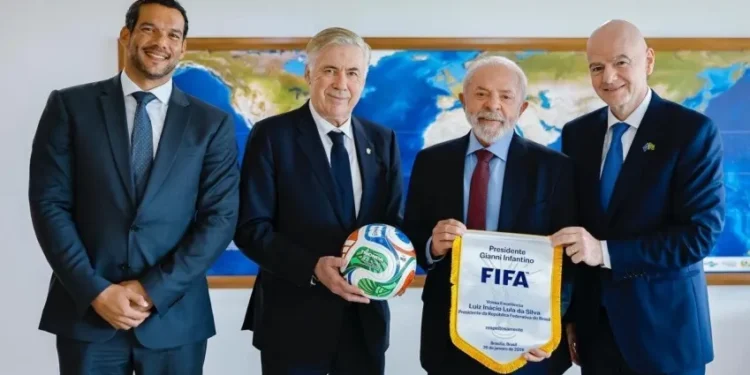 Lula se reúne com presidentes da FIFA e da CBF para discutir Copa do Mundo Feminina de 2027