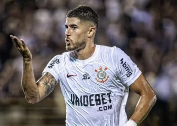 França ironiza Pedro Raul e critica falta de grandes camisas 9 no futebol brasileiro