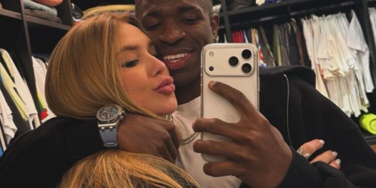 Após cancelamento de ensaio, Virginia Fonseca viaja a Madri para encontrar Vini Jr.