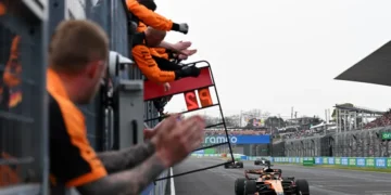 Chefe da Ferrari vê início positivo e projeta evolução na temporada 2026 da F1