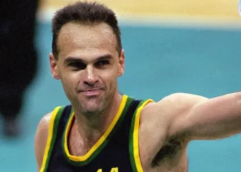 Ex-jogador destaca legado de Oscar Schmidt como inspiração para jovens do basquete