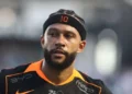 Corinthians vê Memphis Depay como investimento e aposta em marketing para ampliar receitas