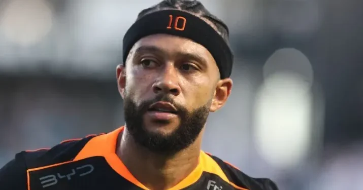 Corinthians vê Memphis Depay como investimento e aposta em marketing para ampliar receitas