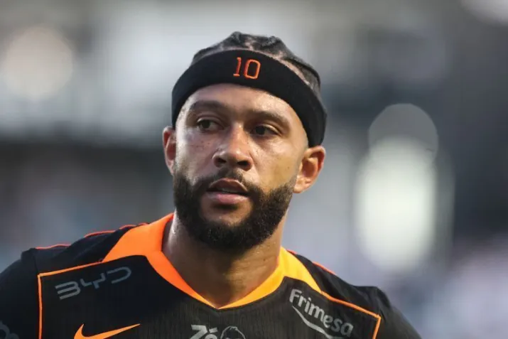 Corinthians vê Memphis Depay como investimento e aposta em marketing para ampliar receitas